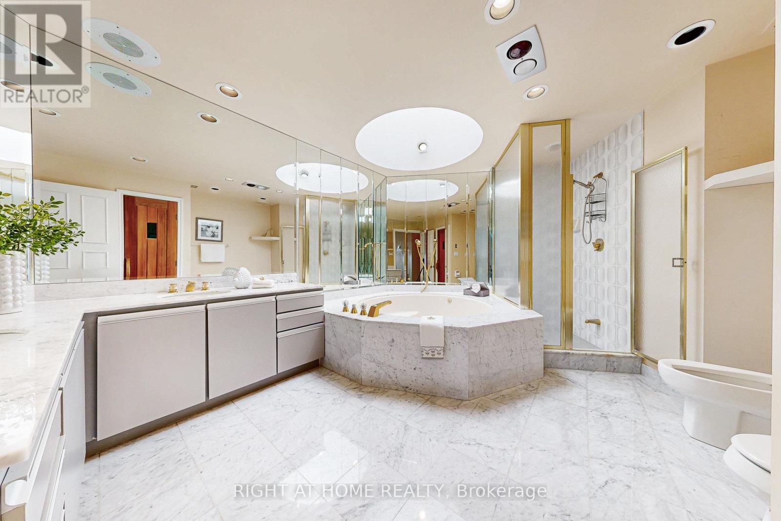 Ph1 - 85 Skymark Drive, Toronto (Hillcrest Village), Ontario  M2H 3P2 - Photo 21 - C12413055