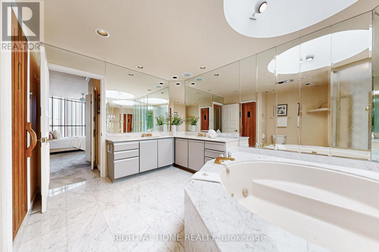 Ph1 - 85 Skymark Drive, Toronto (Hillcrest Village), Ontario  M2H 3P2 - Photo 22 - C12413055