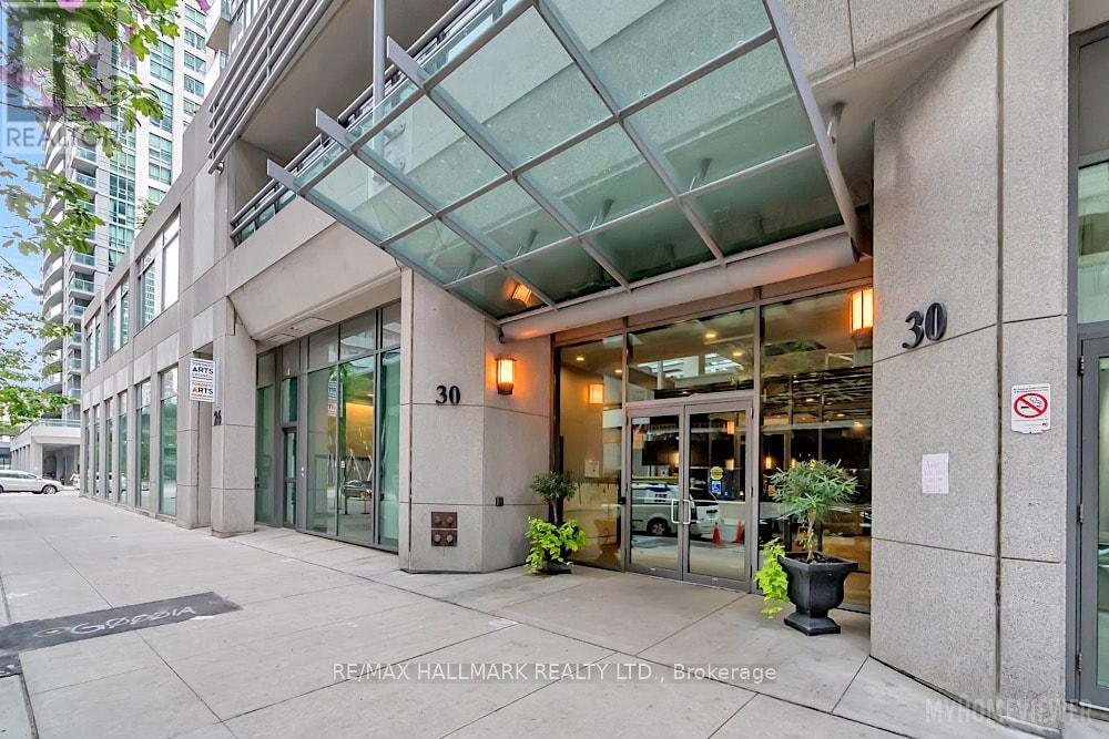 3211 - 30 Grand Trunk Crescent, Toronto, Ontario  M5J 3A4 - Photo 3 - C12413098
