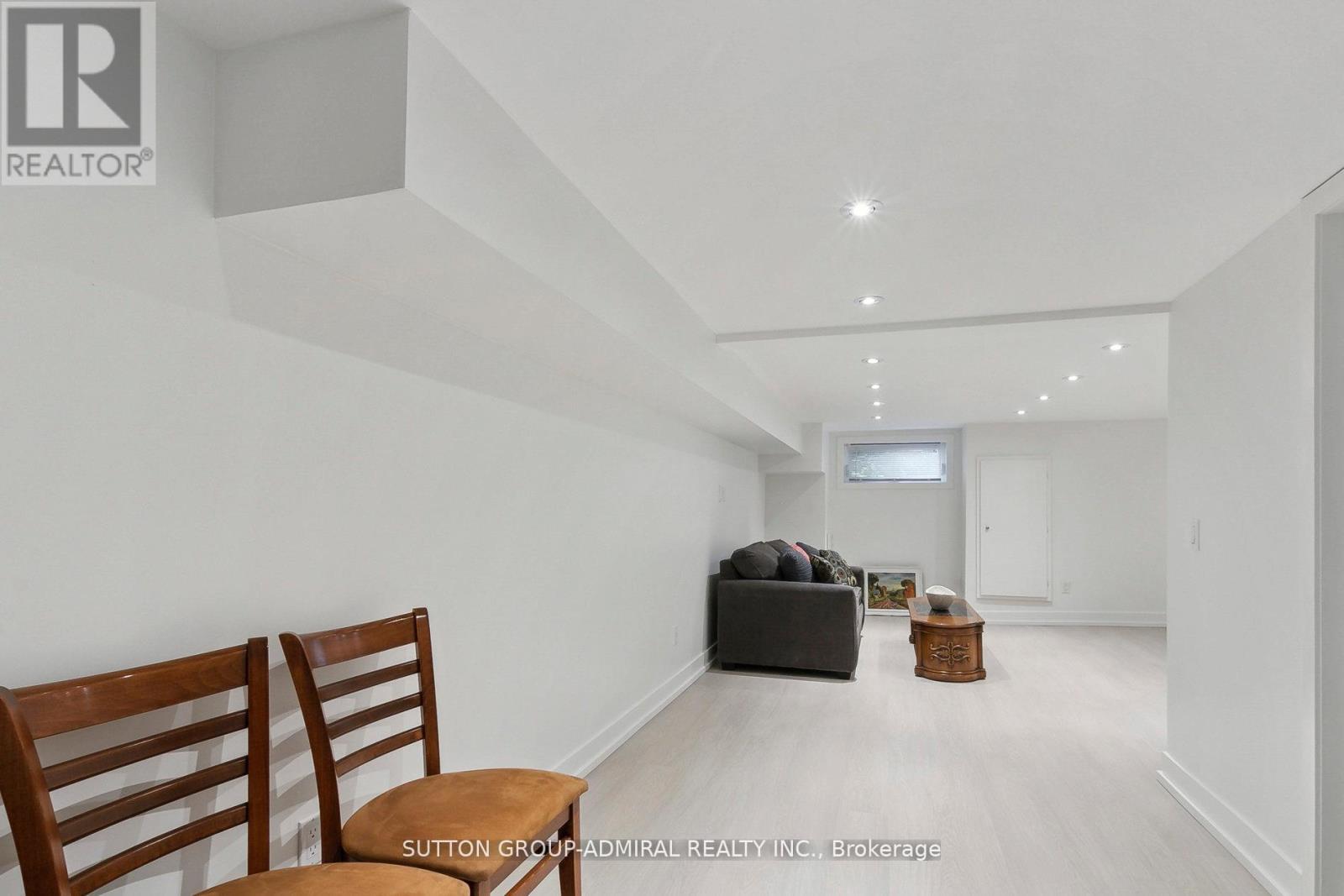 34 Elvina Gardens, Toronto, Ontario  M4P 1X8 - Photo 45 - C12413136