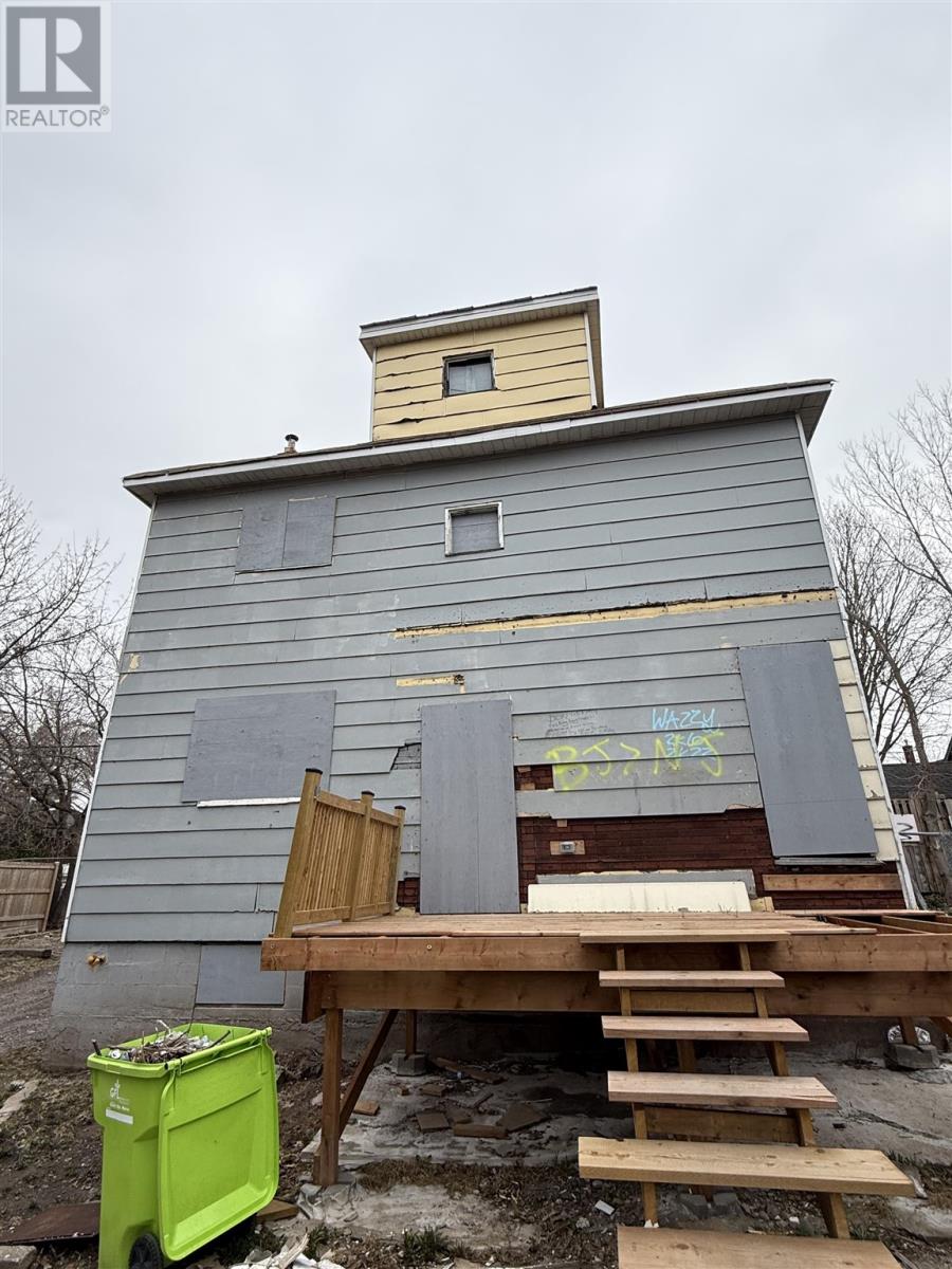 275 Wellington St, Sault Ste. Marie, Ontario  P6A 2Y1 - Photo 3 - SM252268
