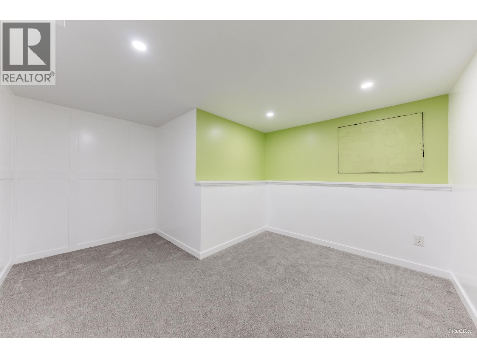 3726 Trinity Street, Burnaby, British Columbia  V5C 1N2 - Photo 17 - R3048471