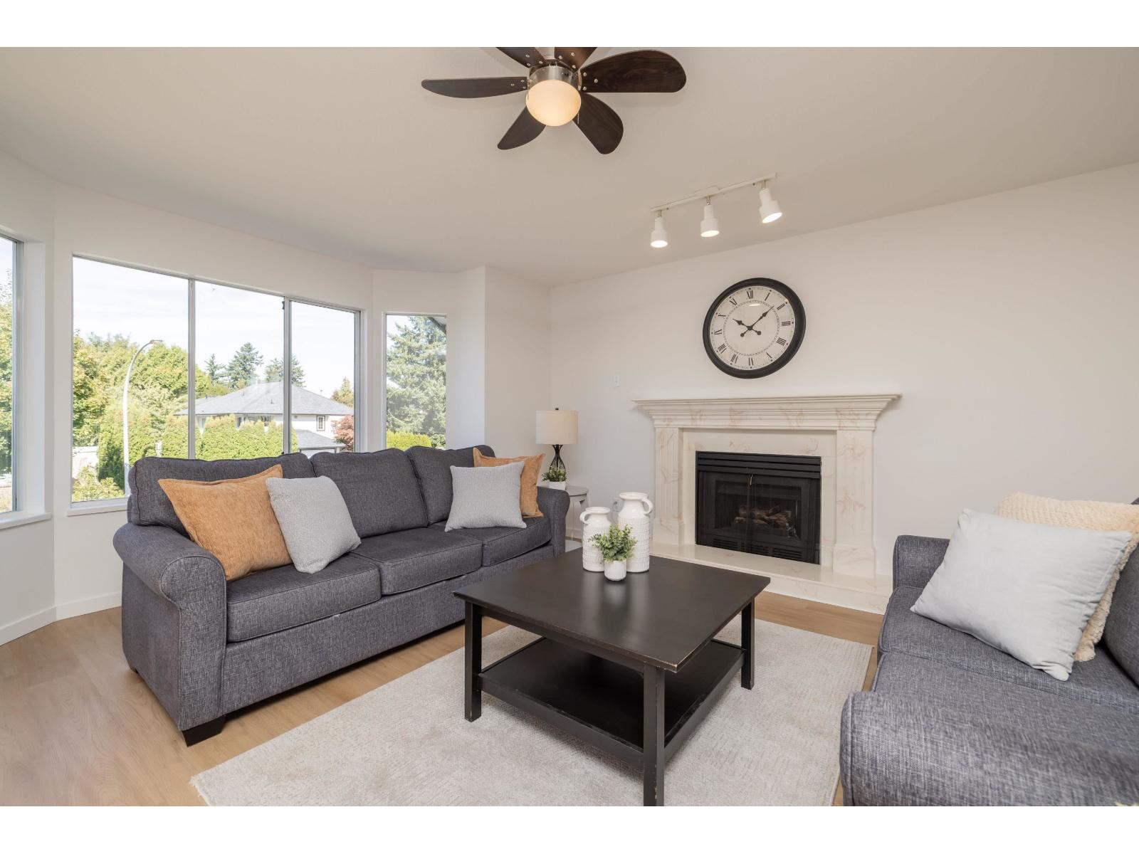 18638 59 Avenue, Surrey, British Columbia  V3S 7Z8 - Photo 6 - R3049064