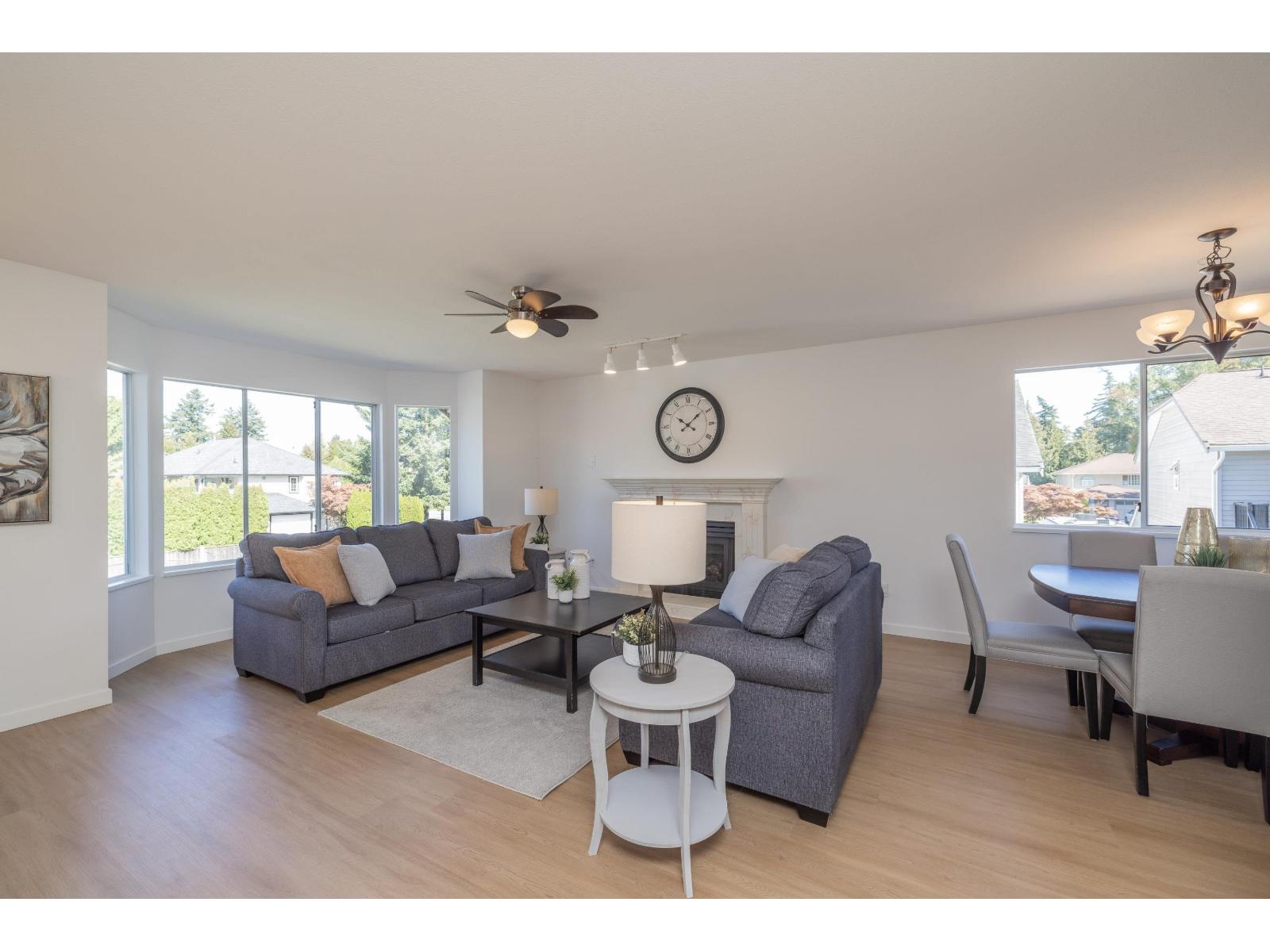 18638 59 Avenue, Surrey, British Columbia  V3S 7Z8 - Photo 5 - R3049064