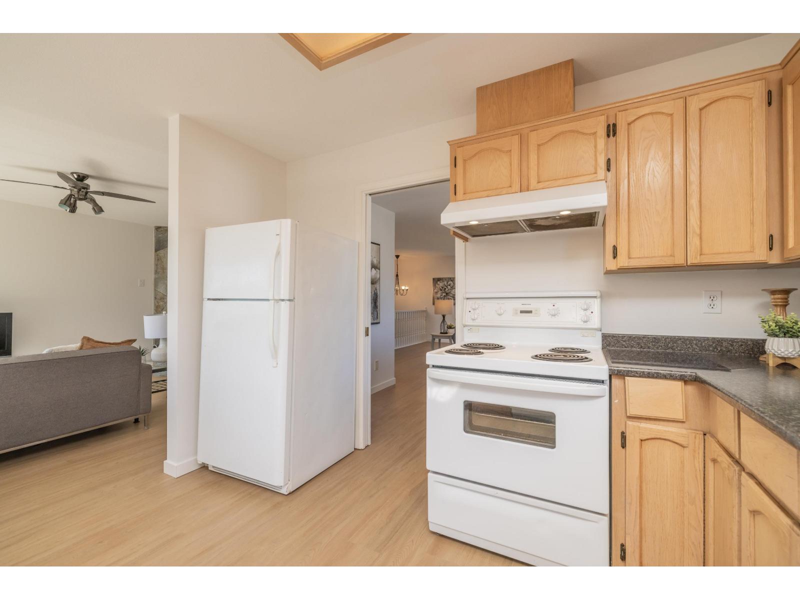 18638 59 Avenue, Surrey, British Columbia  V3S 7Z8 - Photo 12 - R3049064