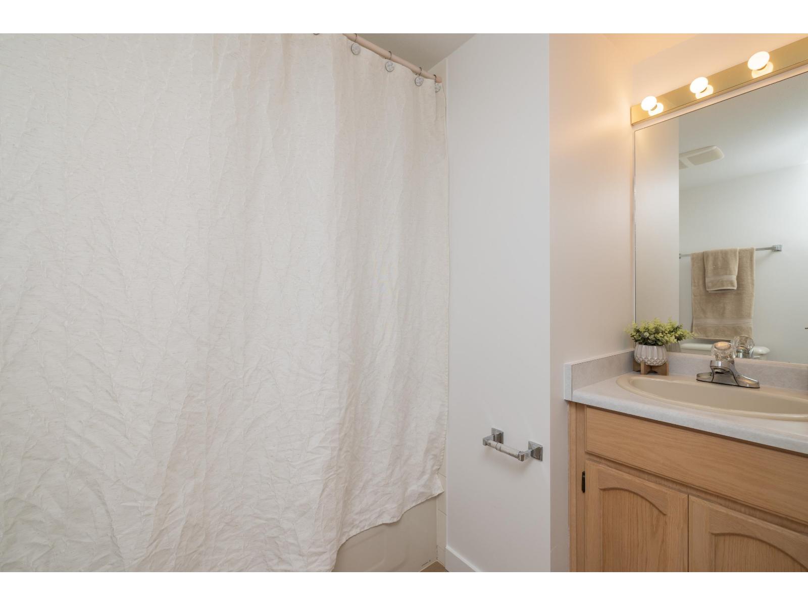 18638 59 Avenue, Surrey, British Columbia  V3S 7Z8 - Photo 32 - R3049064