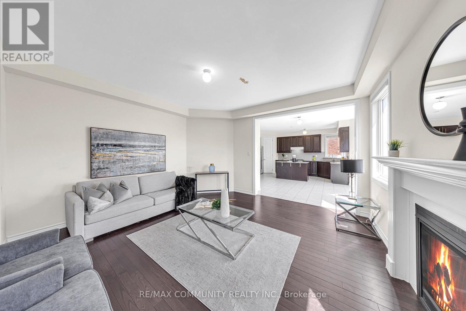 242 Kenneth Cole Drive, Clarington, Ontario  L1C 3K2 - Photo 14 - E12413132