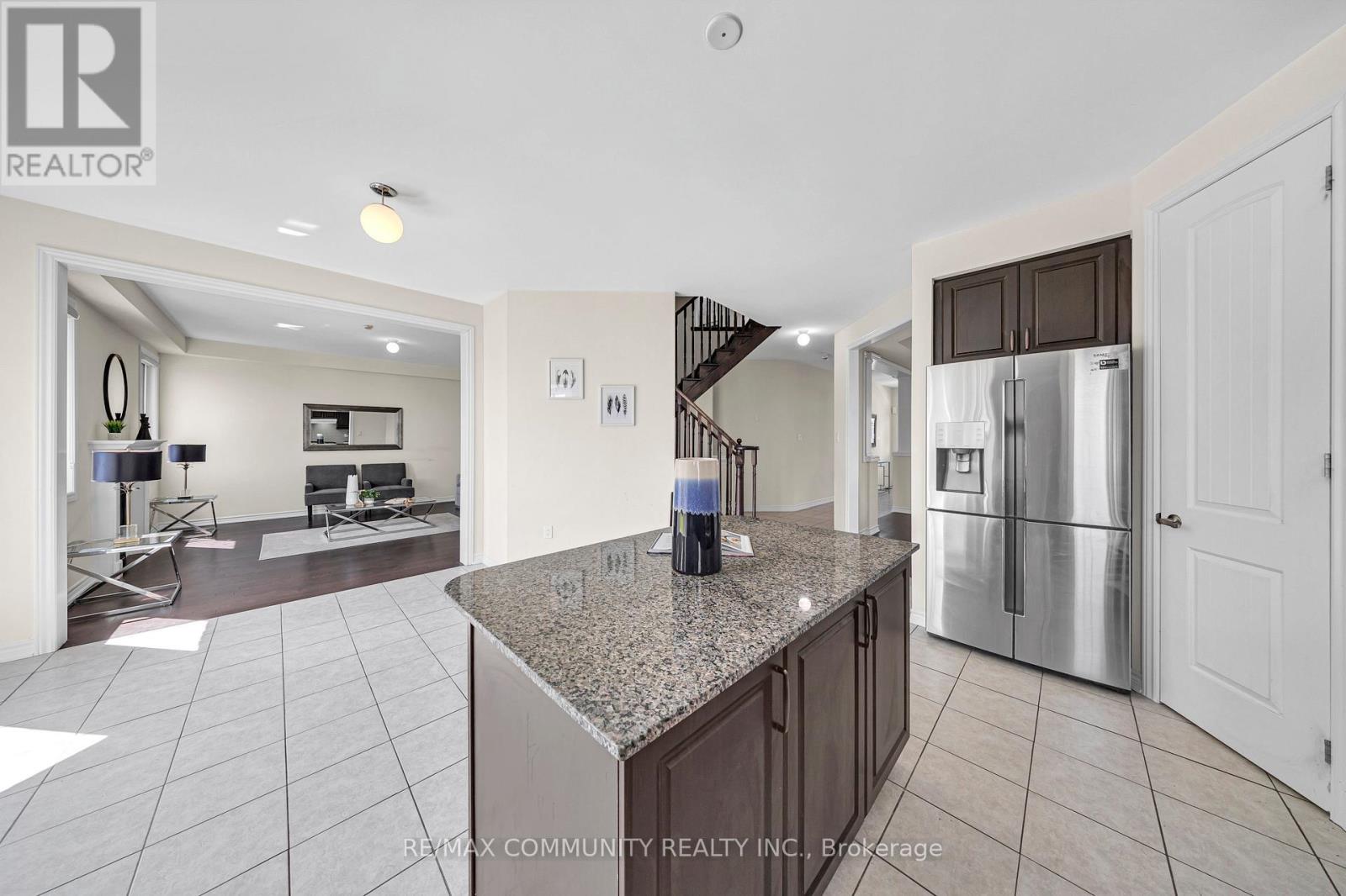 242 Kenneth Cole Drive, Clarington, Ontario  L1C 3K2 - Photo 16 - E12413132