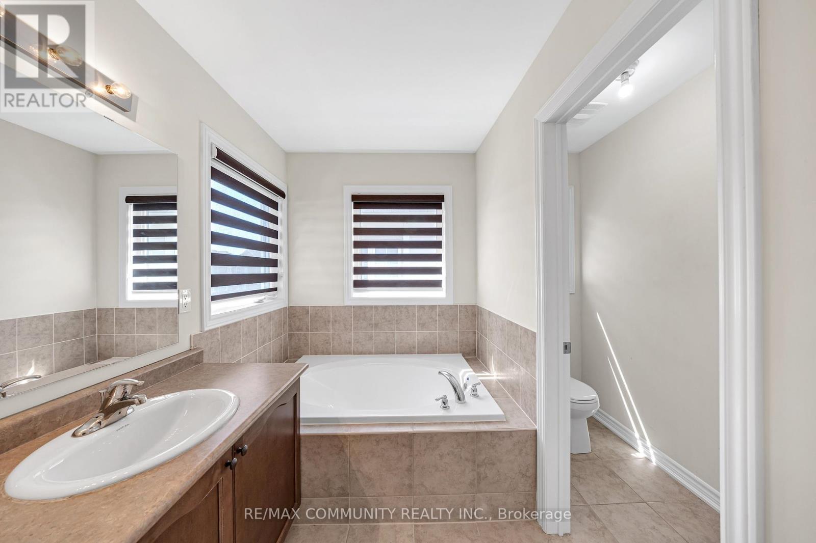 242 Kenneth Cole Drive, Clarington, Ontario  L1C 3K2 - Photo 24 - E12413132