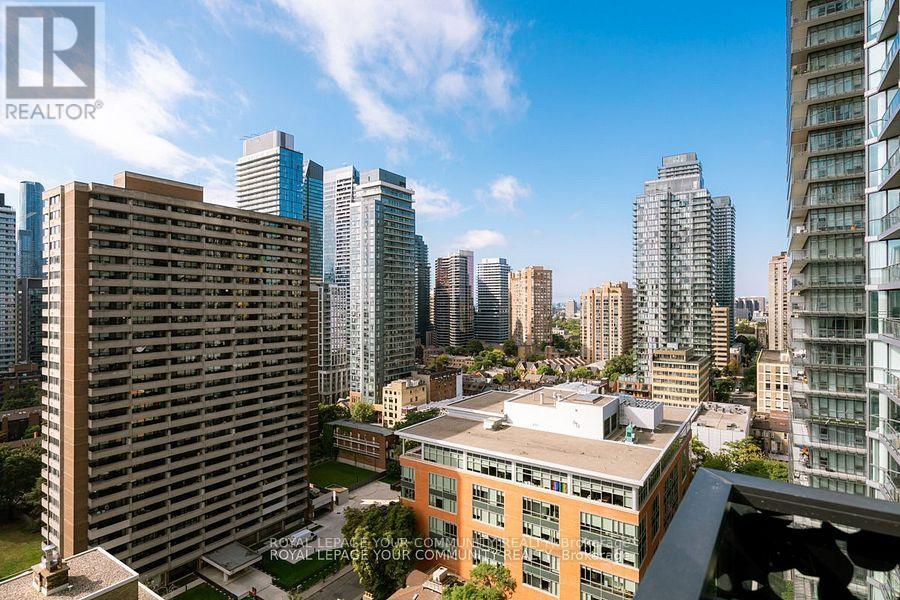 1706 - 55 Charles Street E, Toronto, Ontario  M4Y 1S9 - Photo 15 - C12410161