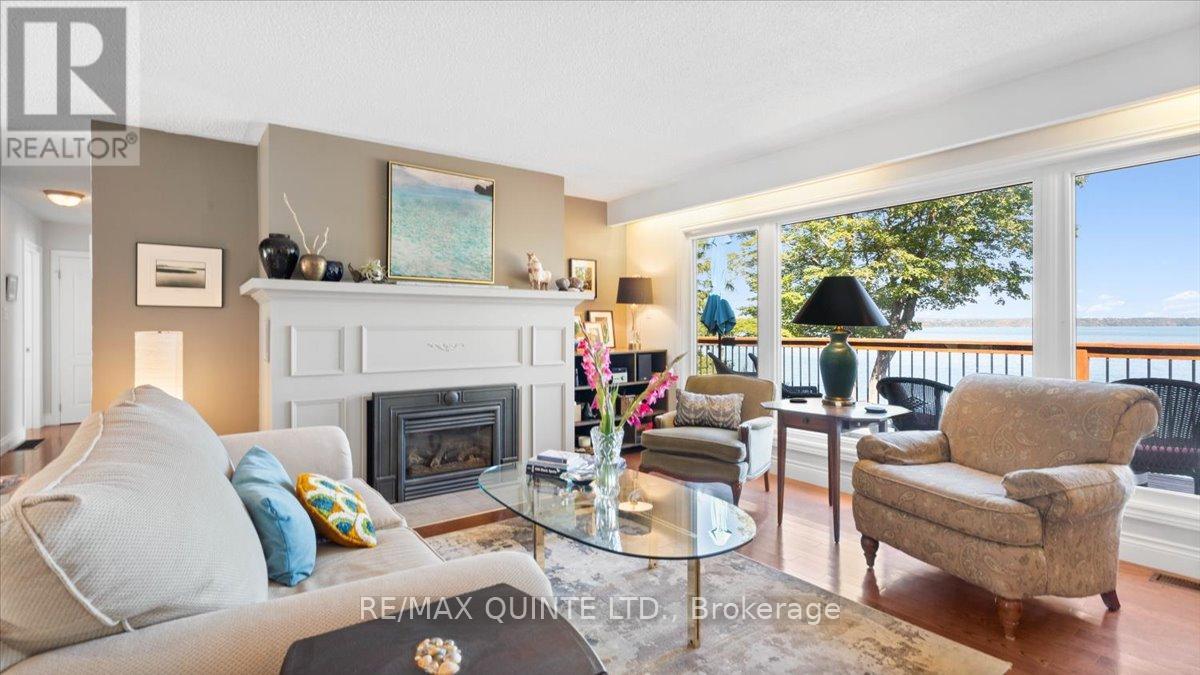 11536 Loyalist Parkway, Prince Edward County, Ontario  K0K 2T0 - Photo 15 - X12413200