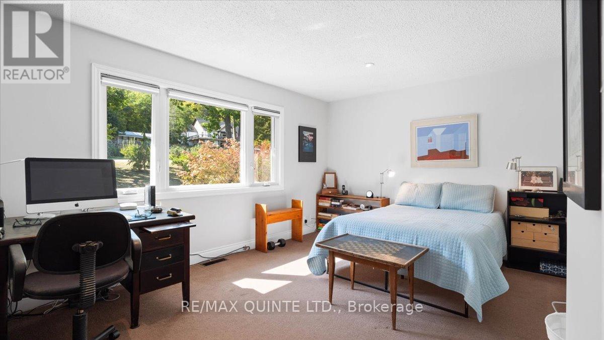 11536 Loyalist Parkway, Prince Edward County, Ontario  K0K 2T0 - Photo 20 - X12413200