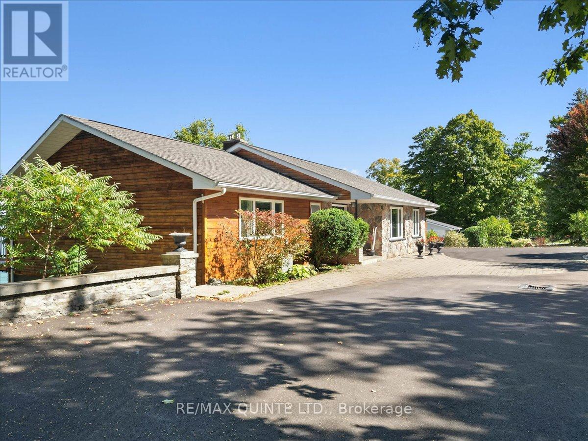 11536 Loyalist Parkway, Prince Edward County, Ontario  K0K 2T0 - Photo 3 - X12413200