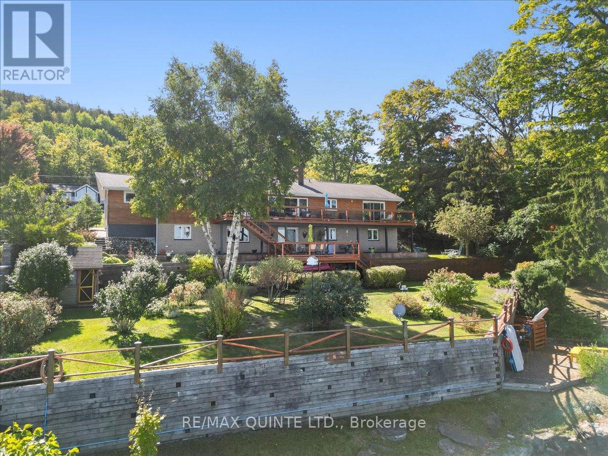 11536 Loyalist Parkway, Prince Edward County, Ontario  K0K 2T0 - Photo 32 - X12413200