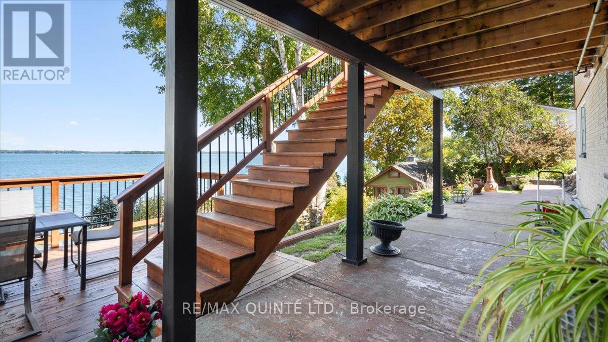 11536 Loyalist Parkway, Prince Edward County, Ontario  K0K 2T0 - Photo 34 - X12413200