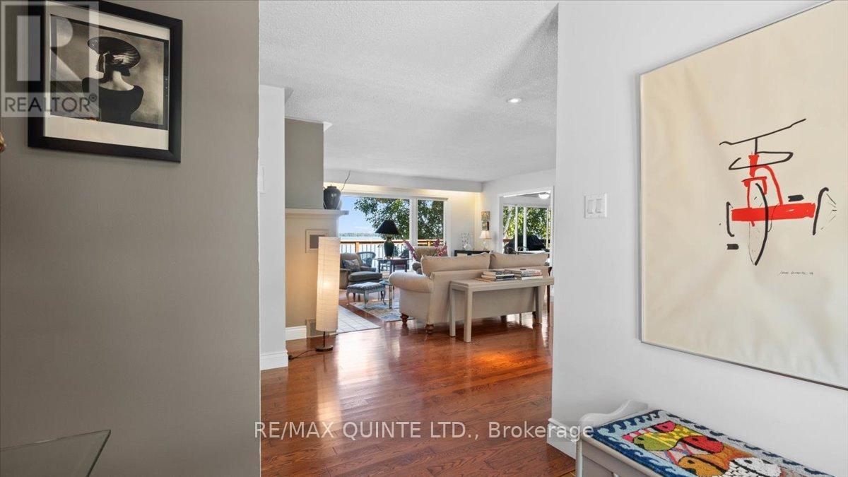 11536 Loyalist Parkway, Prince Edward County, Ontario  K0K 2T0 - Photo 6 - X12413200