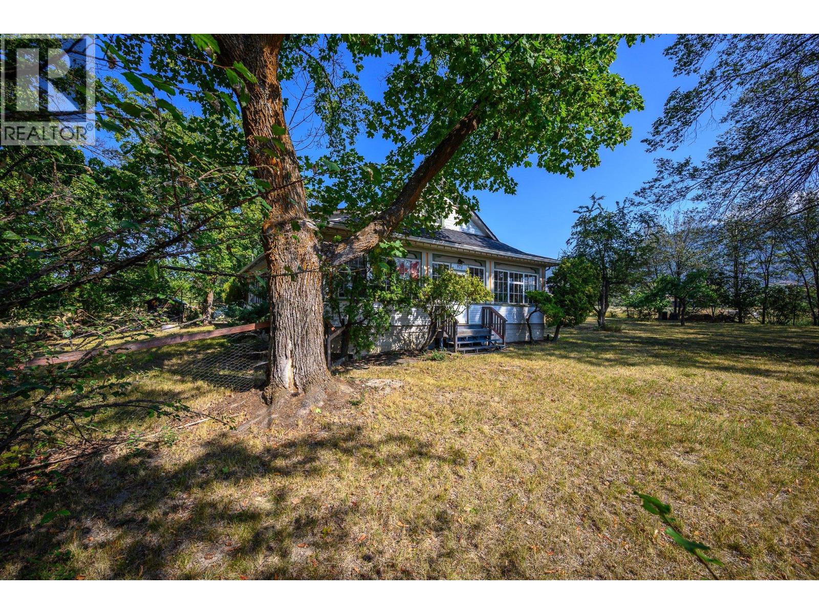 975 25 Avenue, Vernon, British Columbia V1B 3B4 - Photo 34 - 10363133