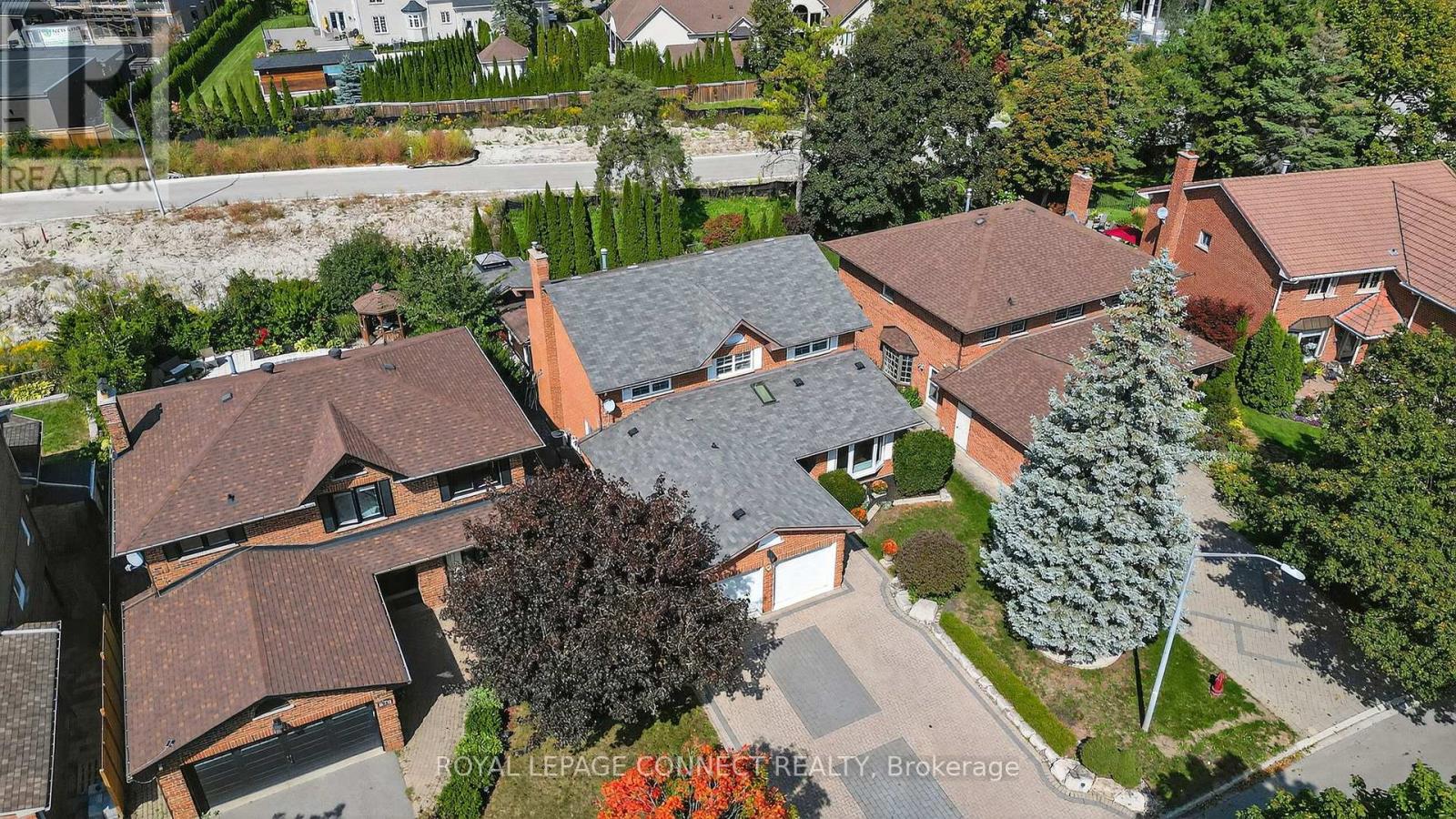 90 Golf Links Drive, Aurora, Ontario  L4G 3V3 - Photo 47 - N12411269