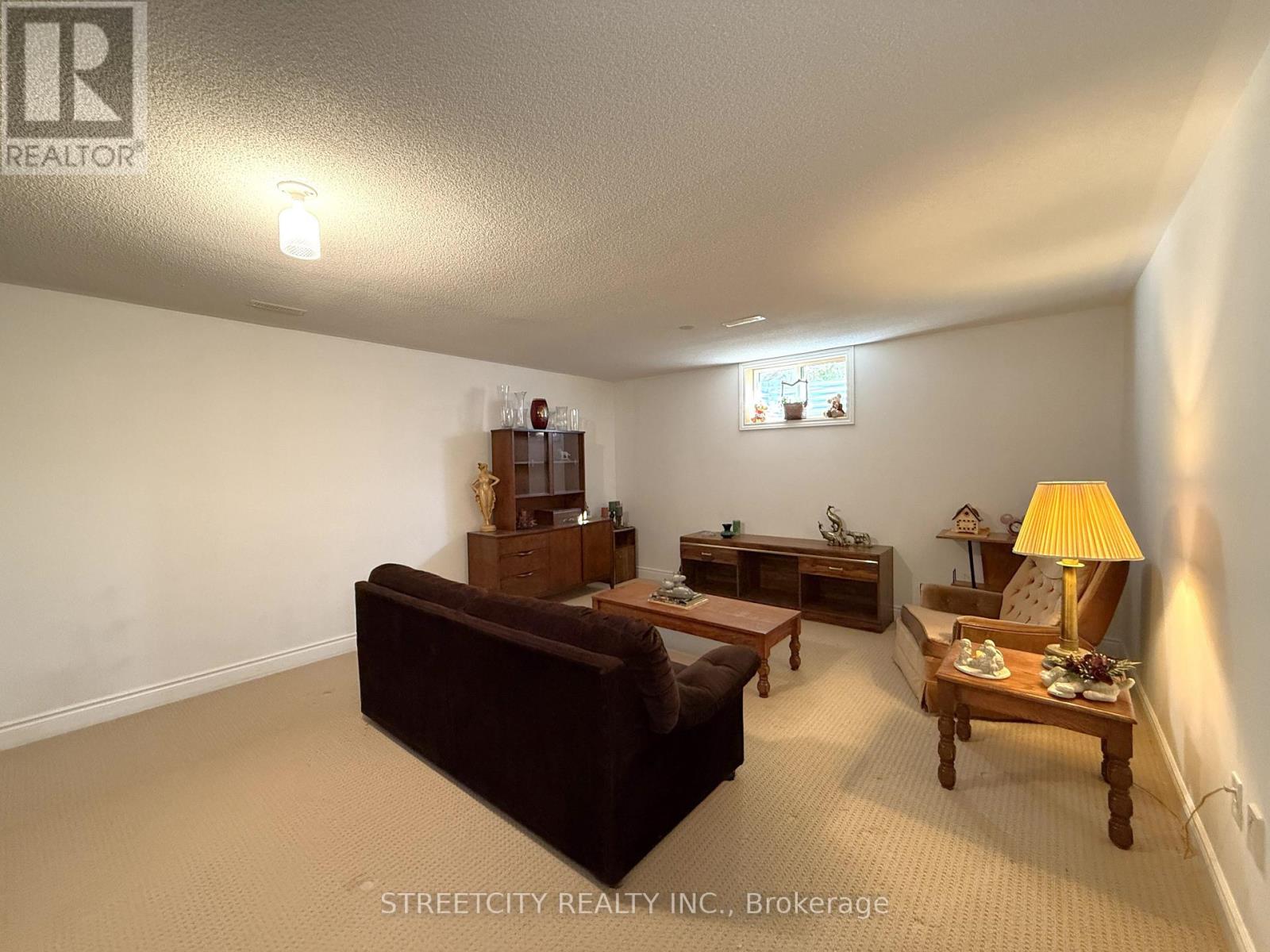 126 Stathis Boulevard, Sarnia, Ontario  N7S 5T5 - Photo 12 - X12413177
