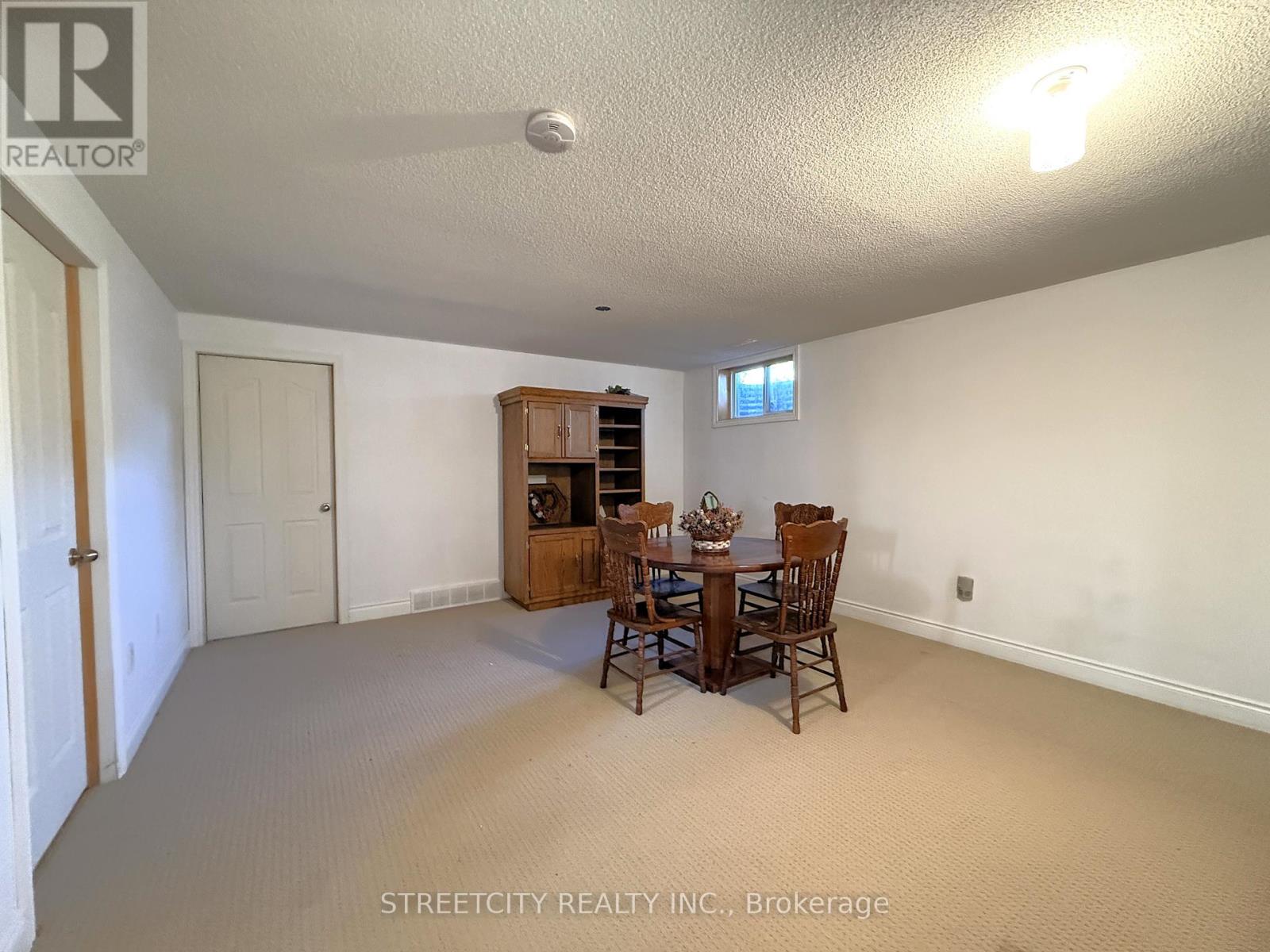 126 Stathis Boulevard, Sarnia, Ontario  N7S 5T5 - Photo 13 - X12413177