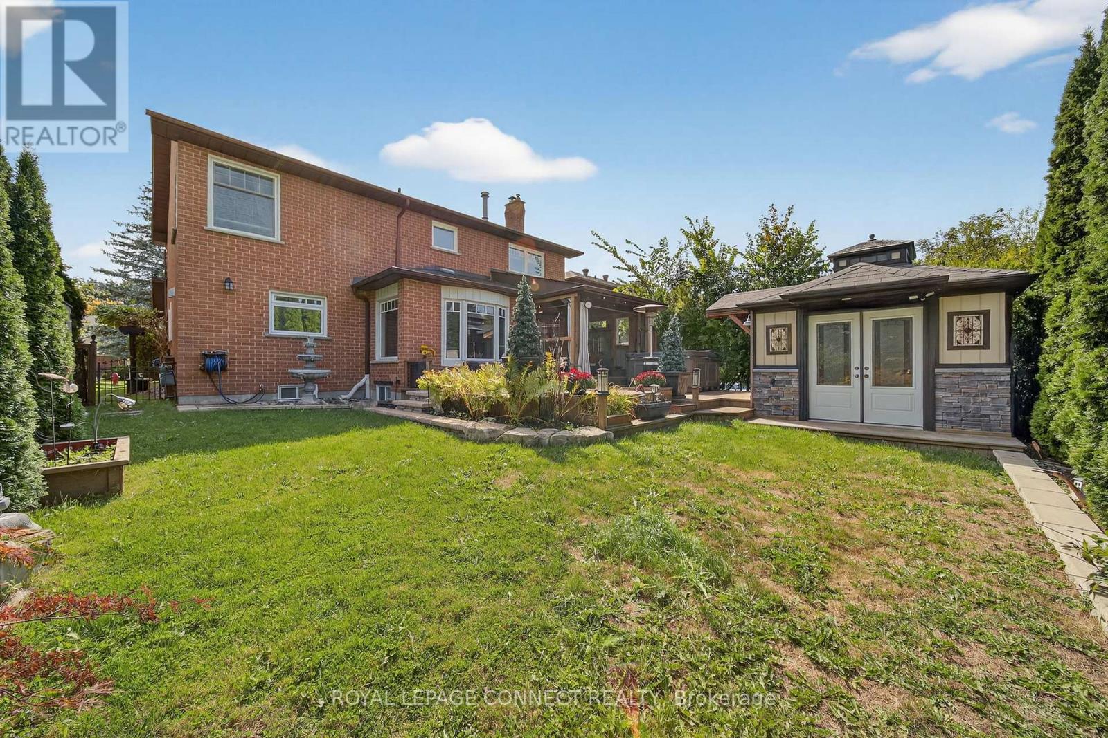 90 Golf Links Drive, Aurora, Ontario  L4G 3V3 - Photo 45 - N12411269