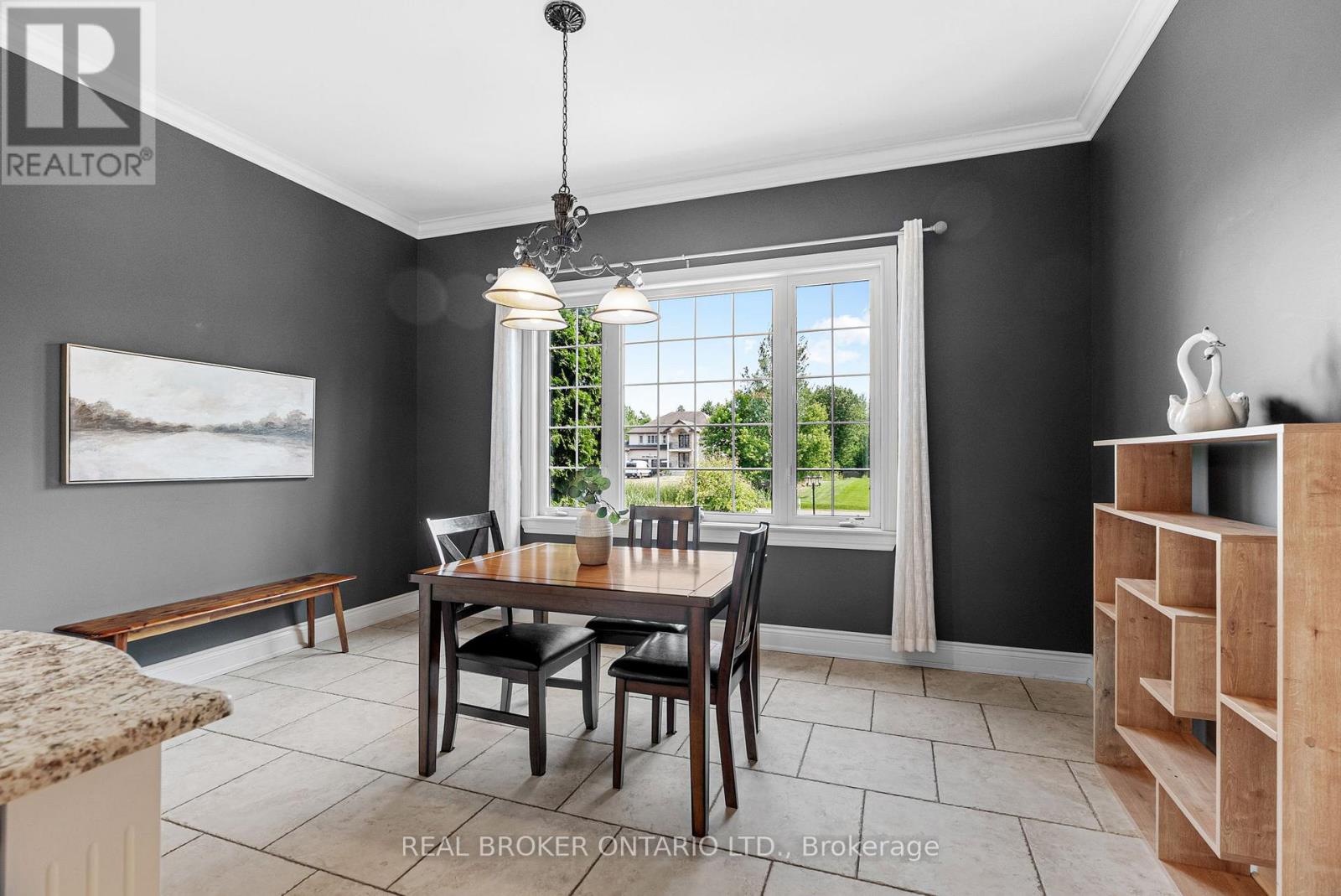 525 Tullamore Street, Ottawa, Ontario  K1X 0A2 - Photo 18 - X12413193