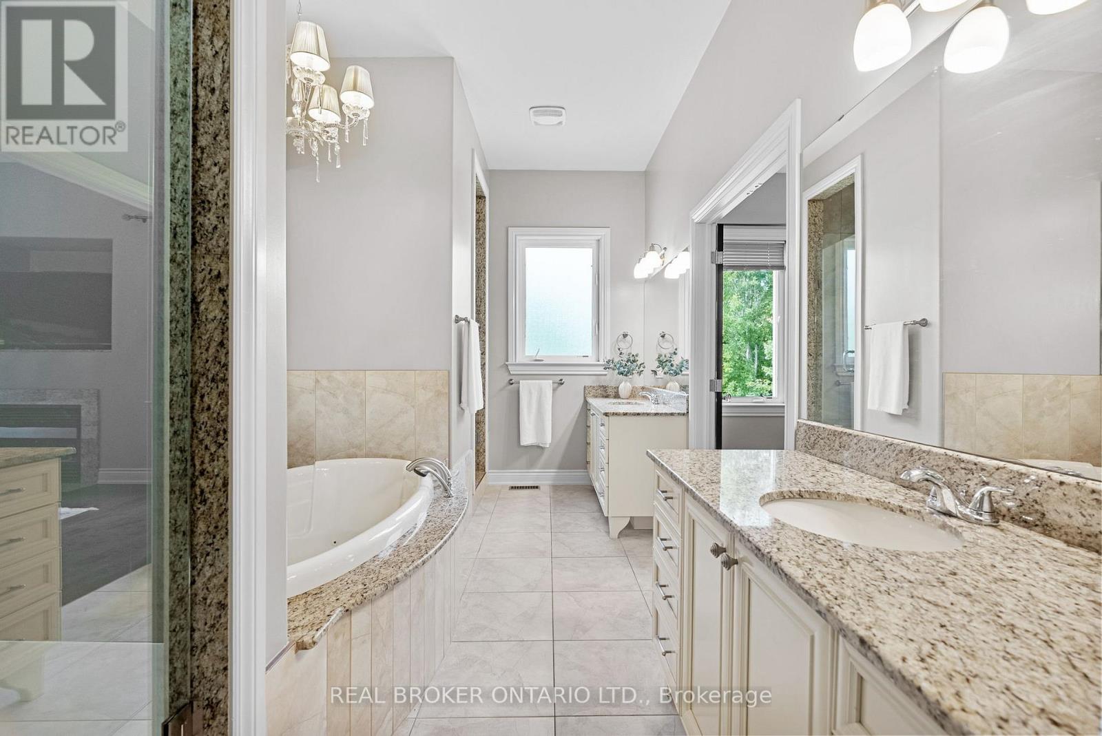 525 Tullamore Street, Ottawa, Ontario  K1X 0A2 - Photo 24 - X12413193