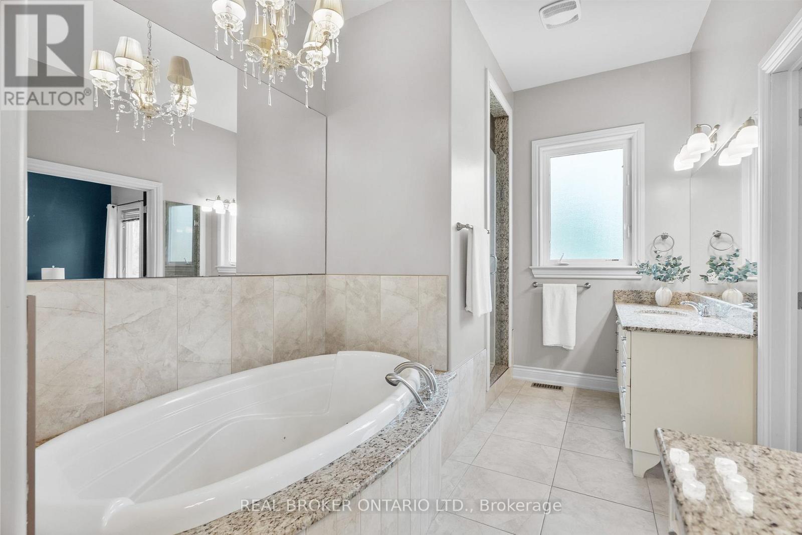 525 Tullamore Street, Ottawa, Ontario  K1X 0A2 - Photo 25 - X12413193