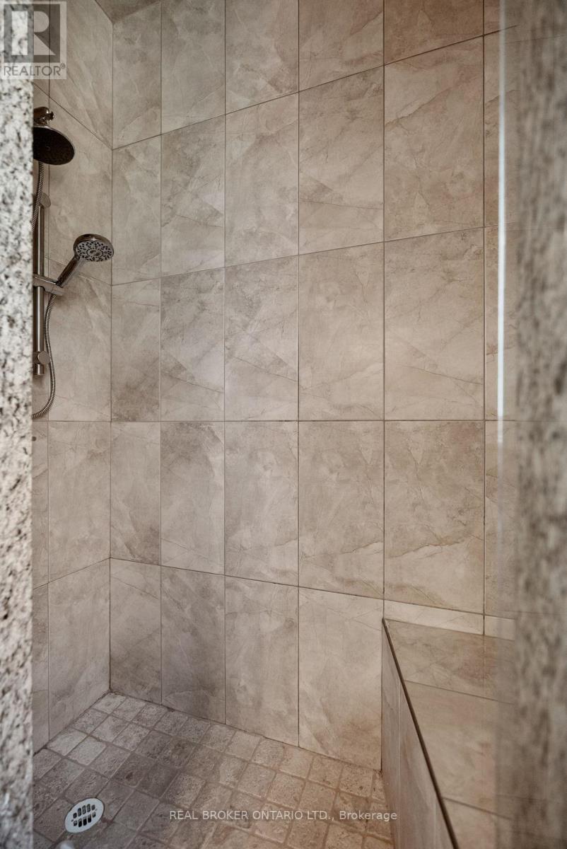 525 Tullamore Street, Ottawa, Ontario  K1X 0A2 - Photo 26 - X12413193