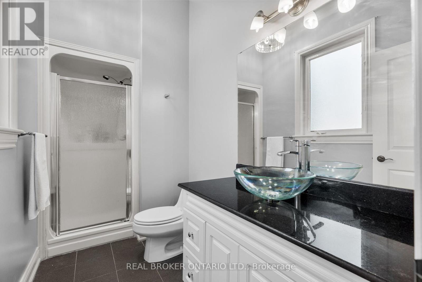 525 Tullamore Street, Ottawa, Ontario  K1X 0A2 - Photo 31 - X12413193