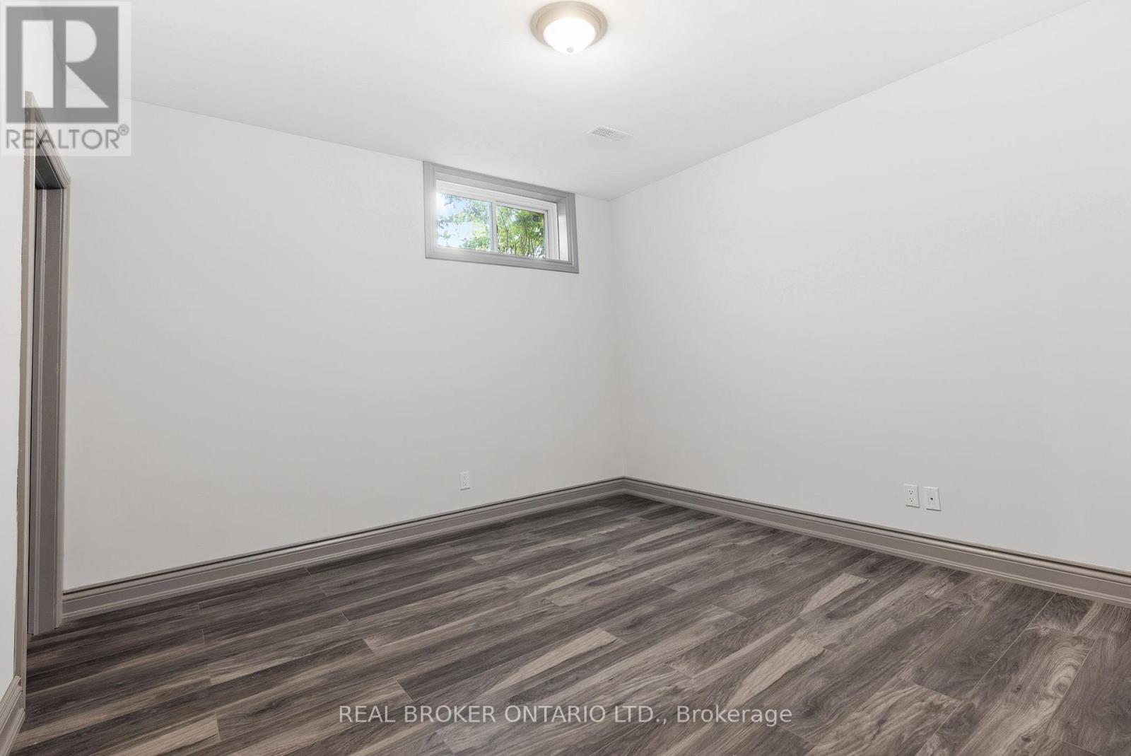 525 Tullamore Street, Ottawa, Ontario  K1X 0A2 - Photo 40 - X12413193