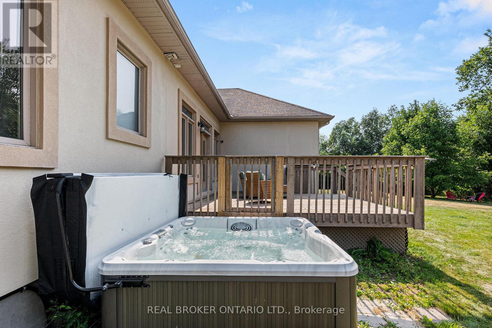 525 Tullamore Street, Ottawa, Ontario  K1X 0A2 - Photo 46 - X12413193