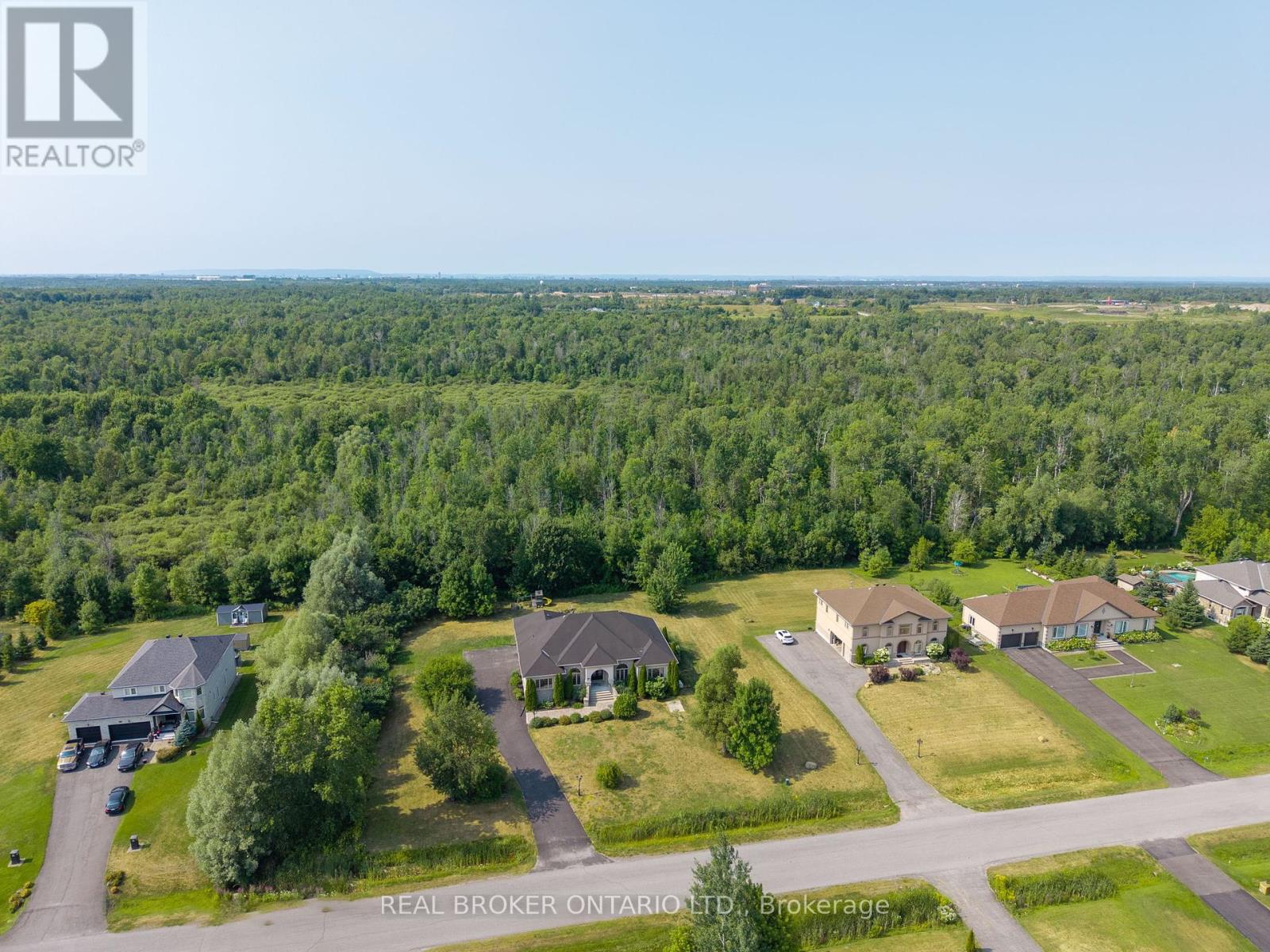 525 Tullamore Street, Ottawa, Ontario  K1X 0A2 - Photo 50 - X12413193