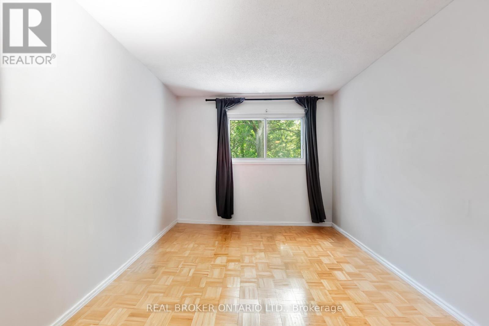 77 Priam Way, Ottawa, Ontario  K2H 8S7 - Photo 22 - X12413212