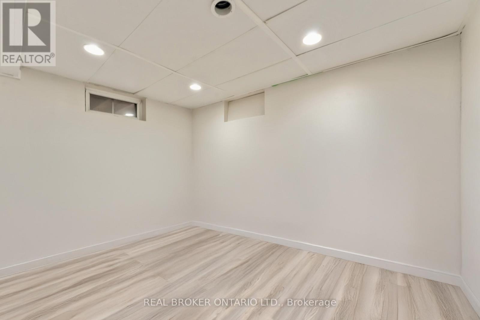 77 Priam Way, Ottawa, Ontario  K2H 8S7 - Photo 27 - X12413212