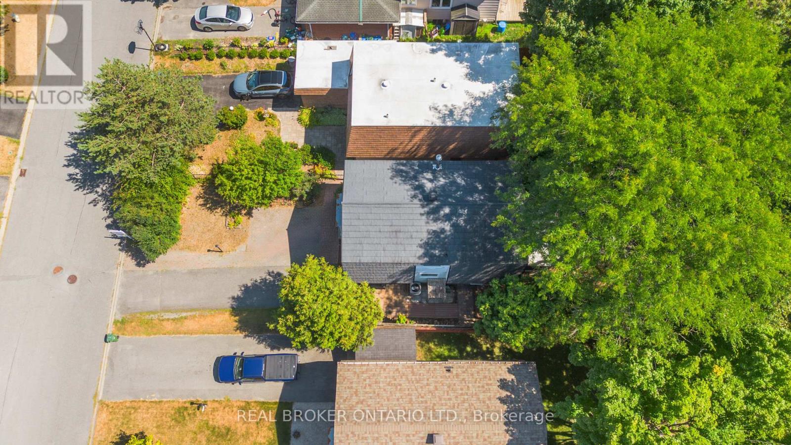 77 Priam Way, Ottawa, Ontario  K2H 8S7 - Photo 36 - X12413212