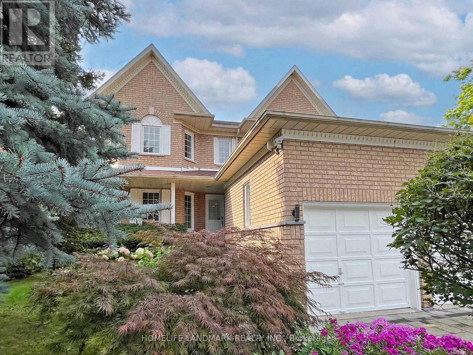 64 Bradgate Drive, Markham, Ontario  L3T 7L9 - Photo 2 - N12413084