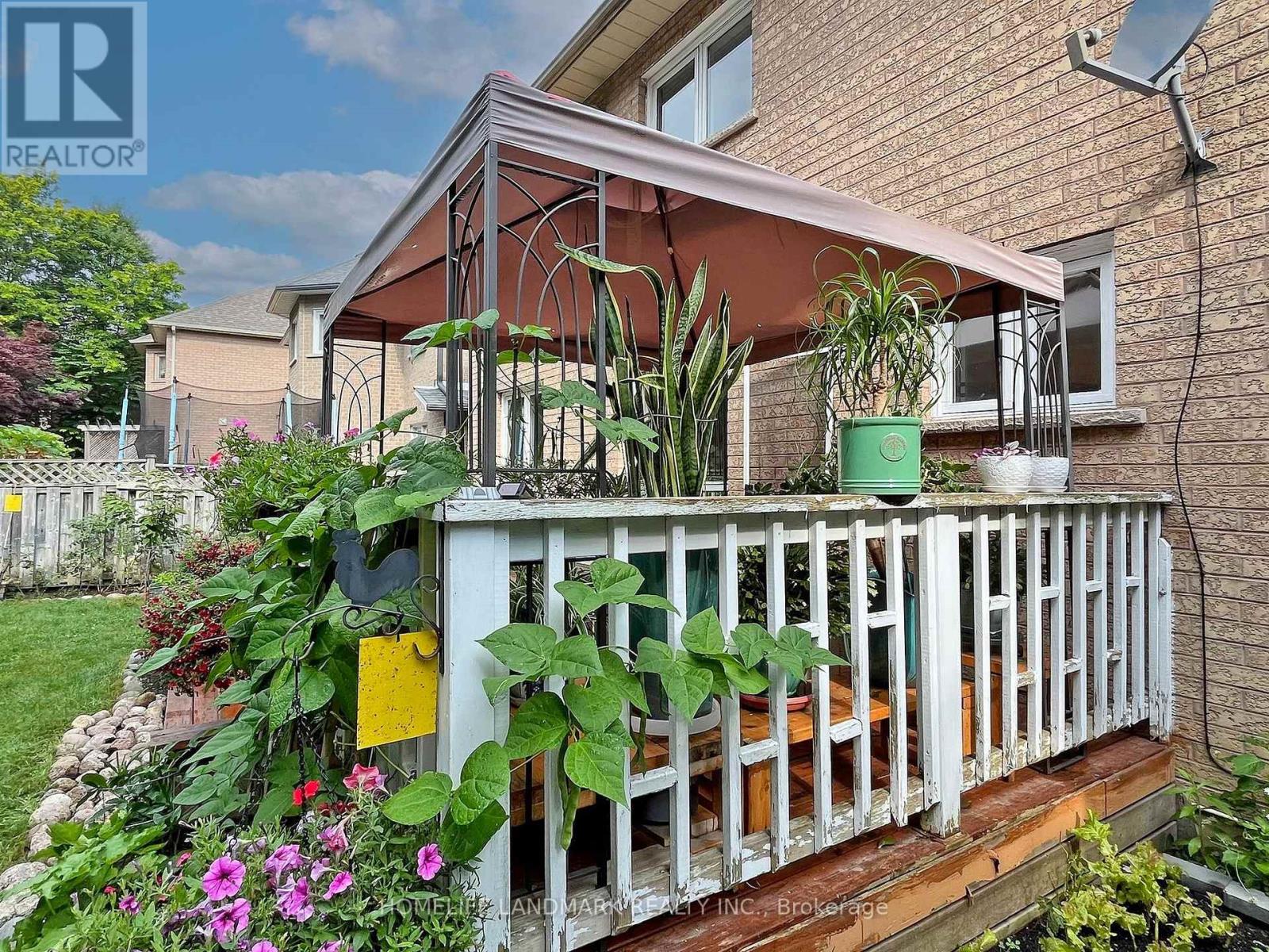 64 Bradgate Drive, Markham, Ontario  L3T 7L9 - Photo 27 - N12413084