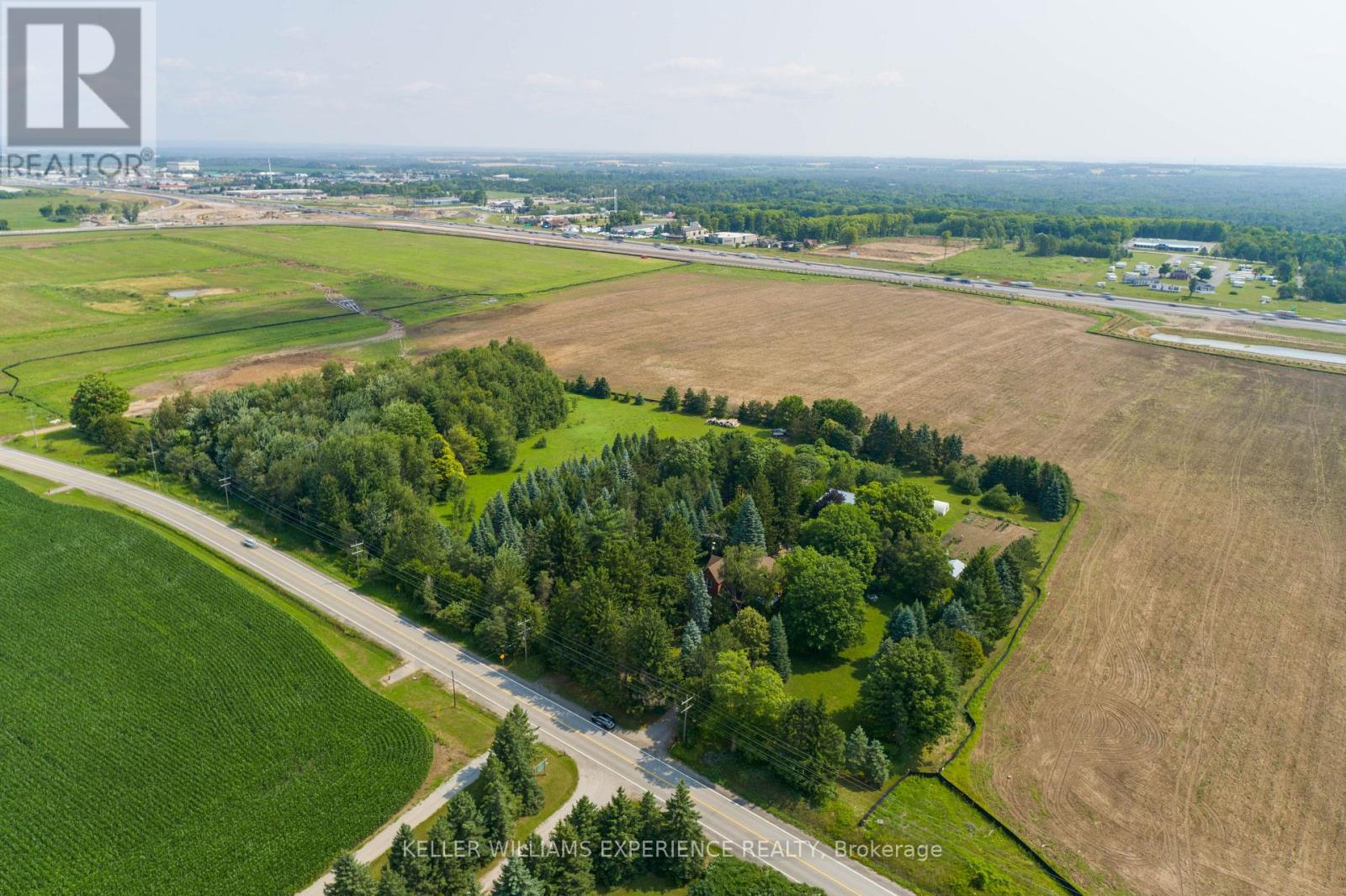 7089 5th Side Road, Innisfil, Ontario  L9S 3R9 - Photo 4 - N12413104