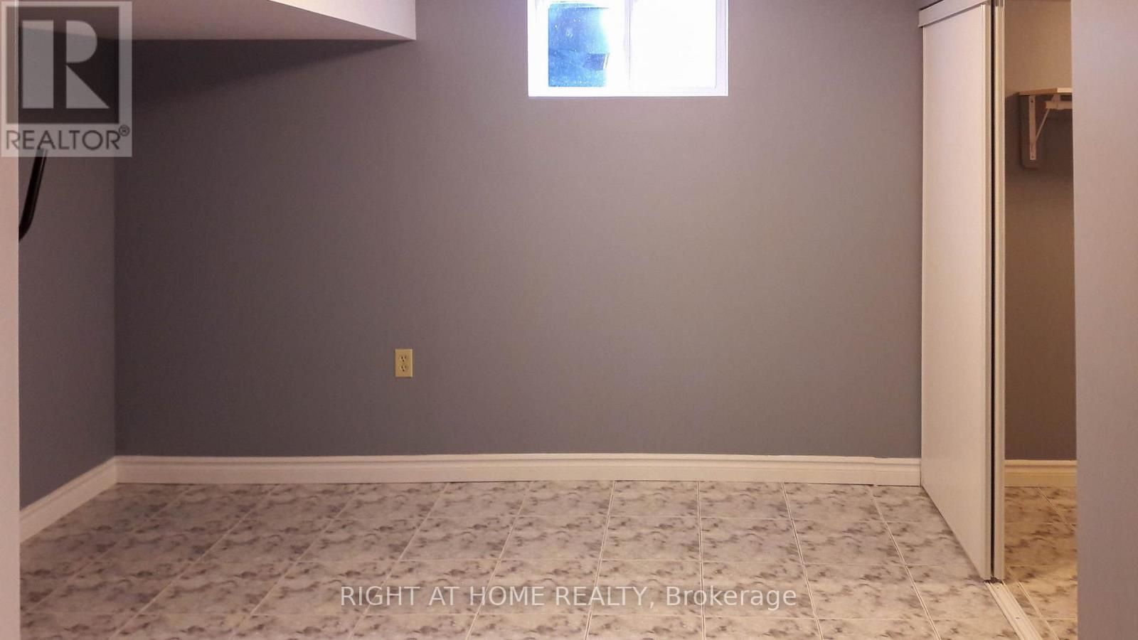 303 Blue Grass Boulevard, Richmond Hill (Crosby), Ontario  L4C 3H3 - Photo 27 - N12413156