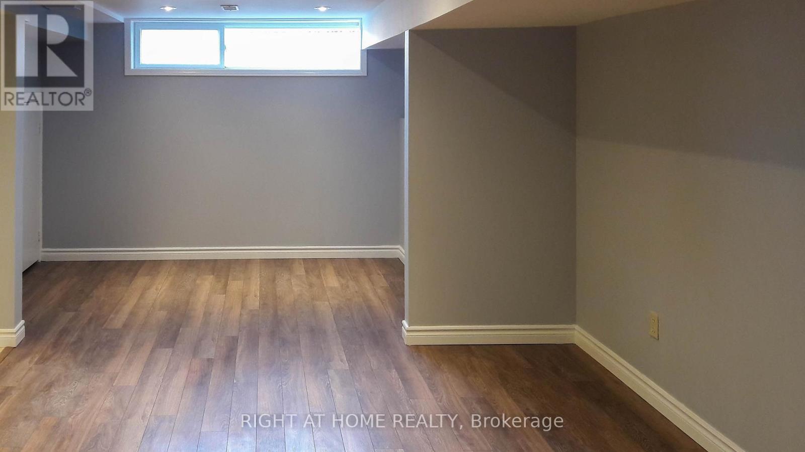 303 Blue Grass Boulevard, Richmond Hill (Crosby), Ontario  L4C 3H3 - Photo 29 - N12413156