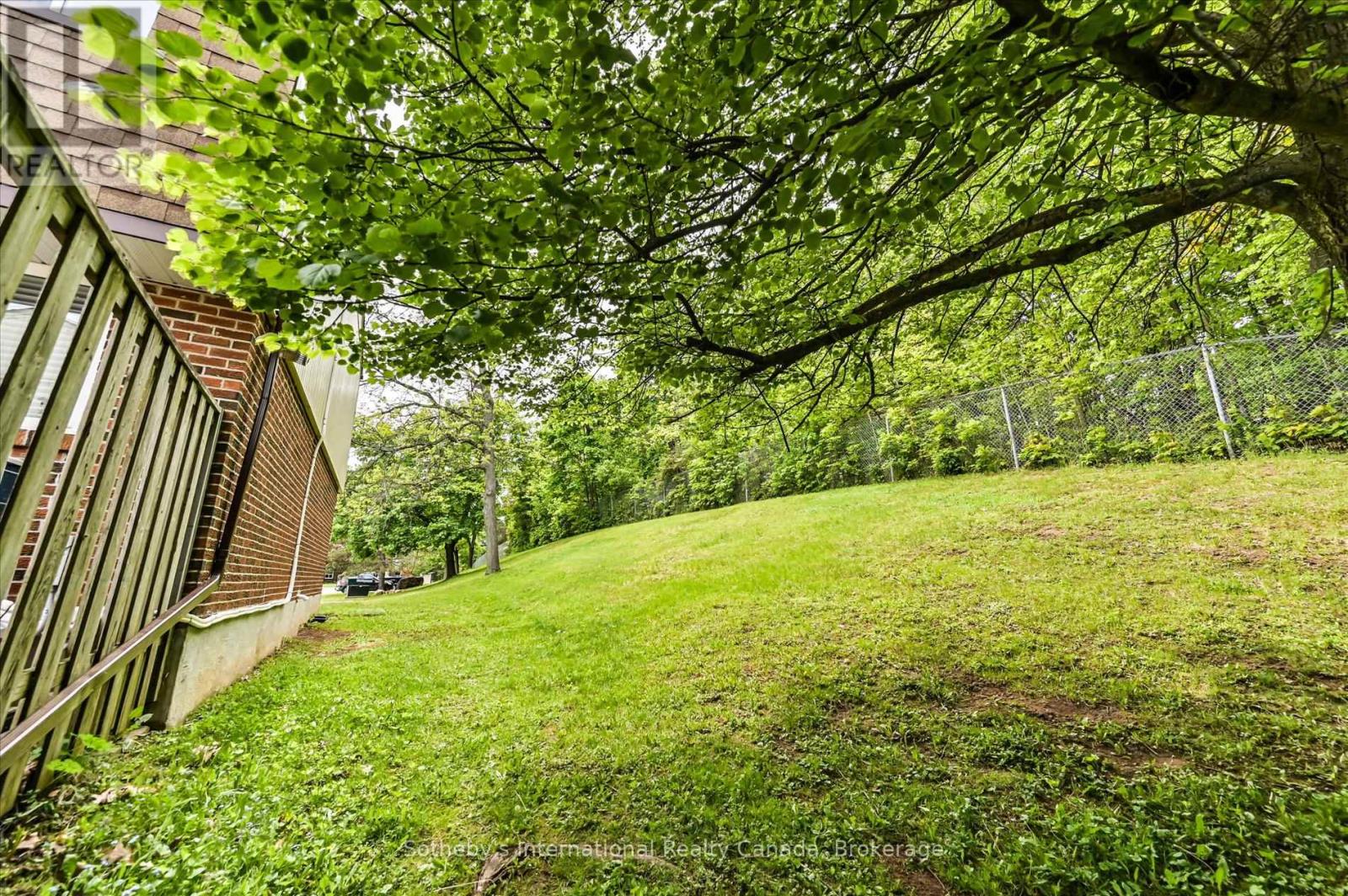 217 Kingham Road, Halton Hills, Ontario  L7J 2T3 - Photo 40 - W12413214