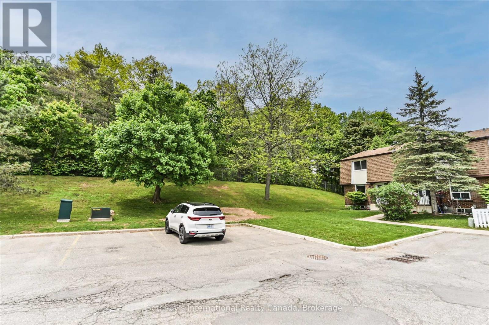 217 Kingham Road, Halton Hills, Ontario  L7J 2T3 - Photo 48 - W12413214