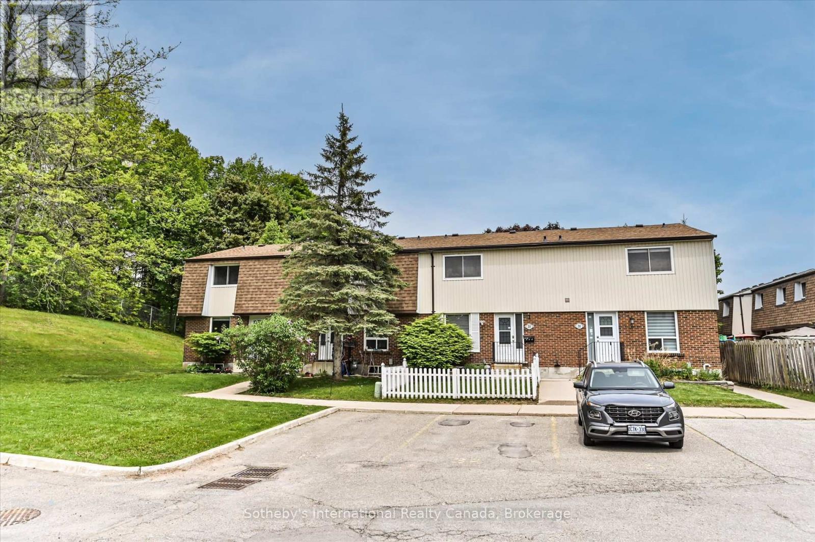 217 Kingham Road, Halton Hills, Ontario  L7J 2T3 - Photo 49 - W12413214