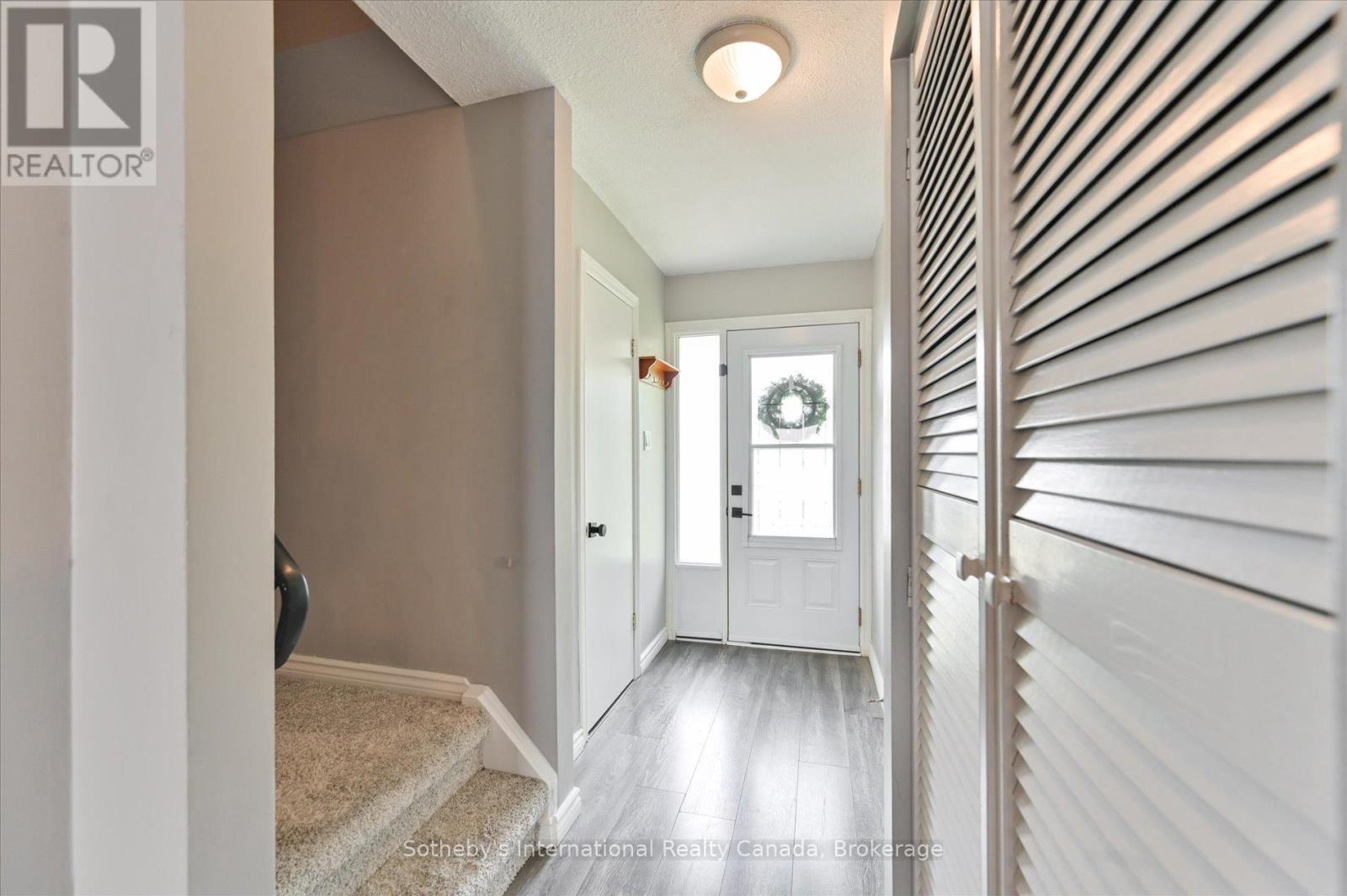 217 Kingham Road, Halton Hills, Ontario  L7J 2T3 - Photo 6 - W12413214