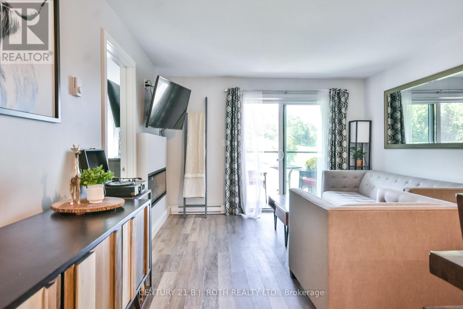 406 - 80 Horseshoe Boulevard, Oro-Medonte (Horseshoe Valley), Ontario  L4M 4Y8 - Photo 8 - S12413134