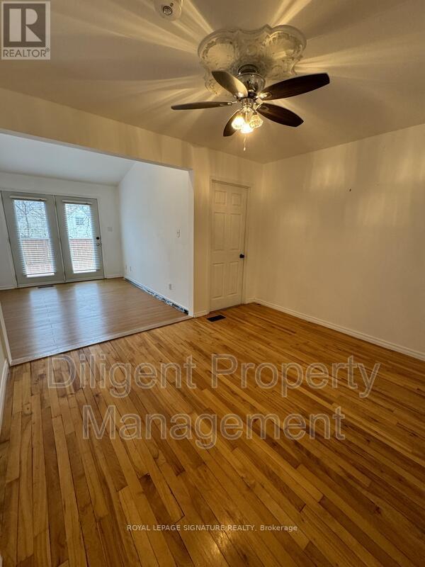 805 Morphet Avenue, Peterborough South (West), Ontario  K9J 2X7 - Photo 8 - X12346322