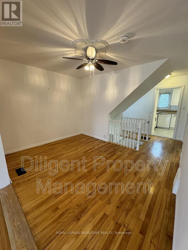 805 Morphet Avenue, Peterborough South (West), Ontario  K9J 2X7 - Photo 7 - X12346322
