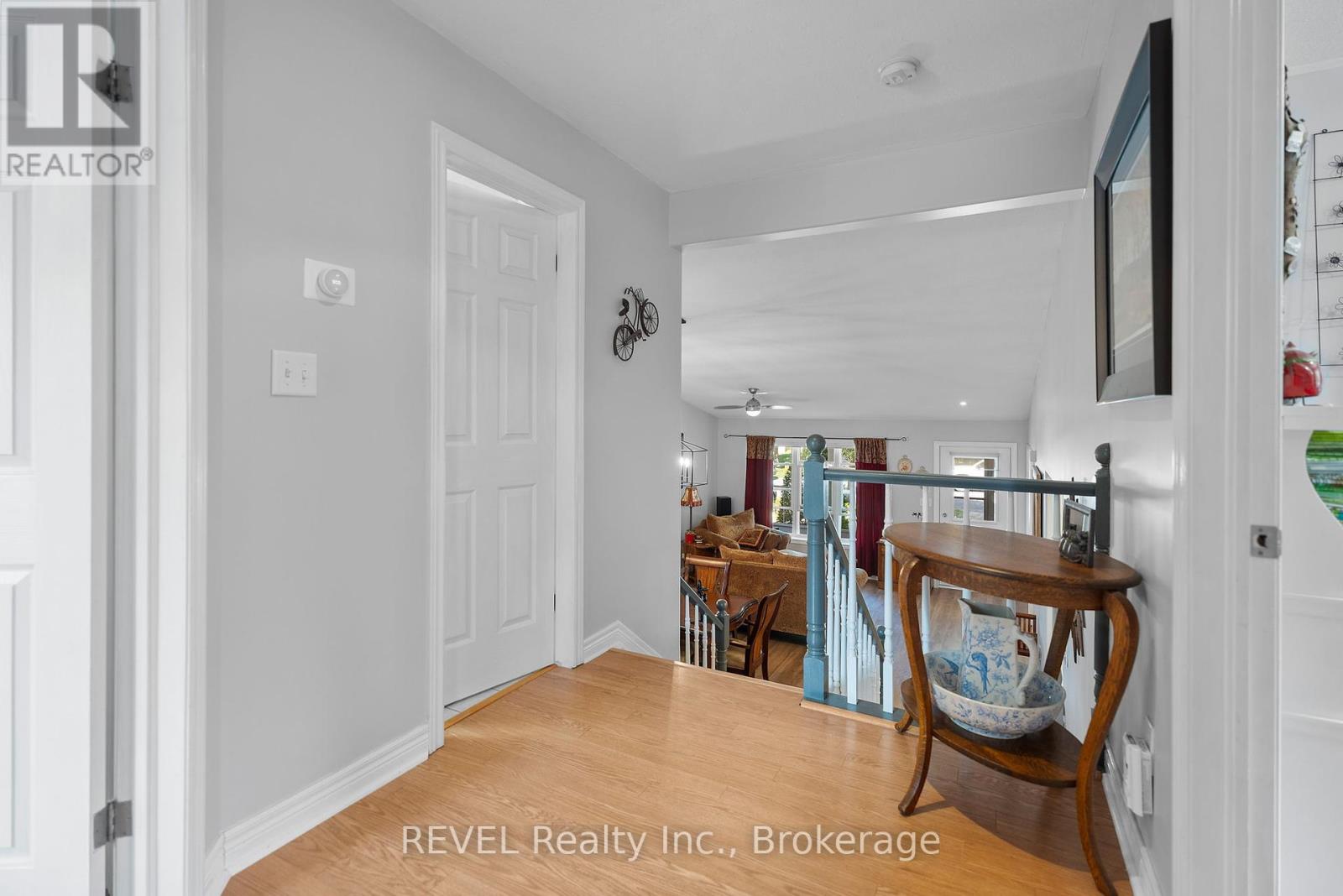 8116 Woodsview Crescent, Niagara Falls, Ontario  L2H 3G3 - Photo 16 - X12413187