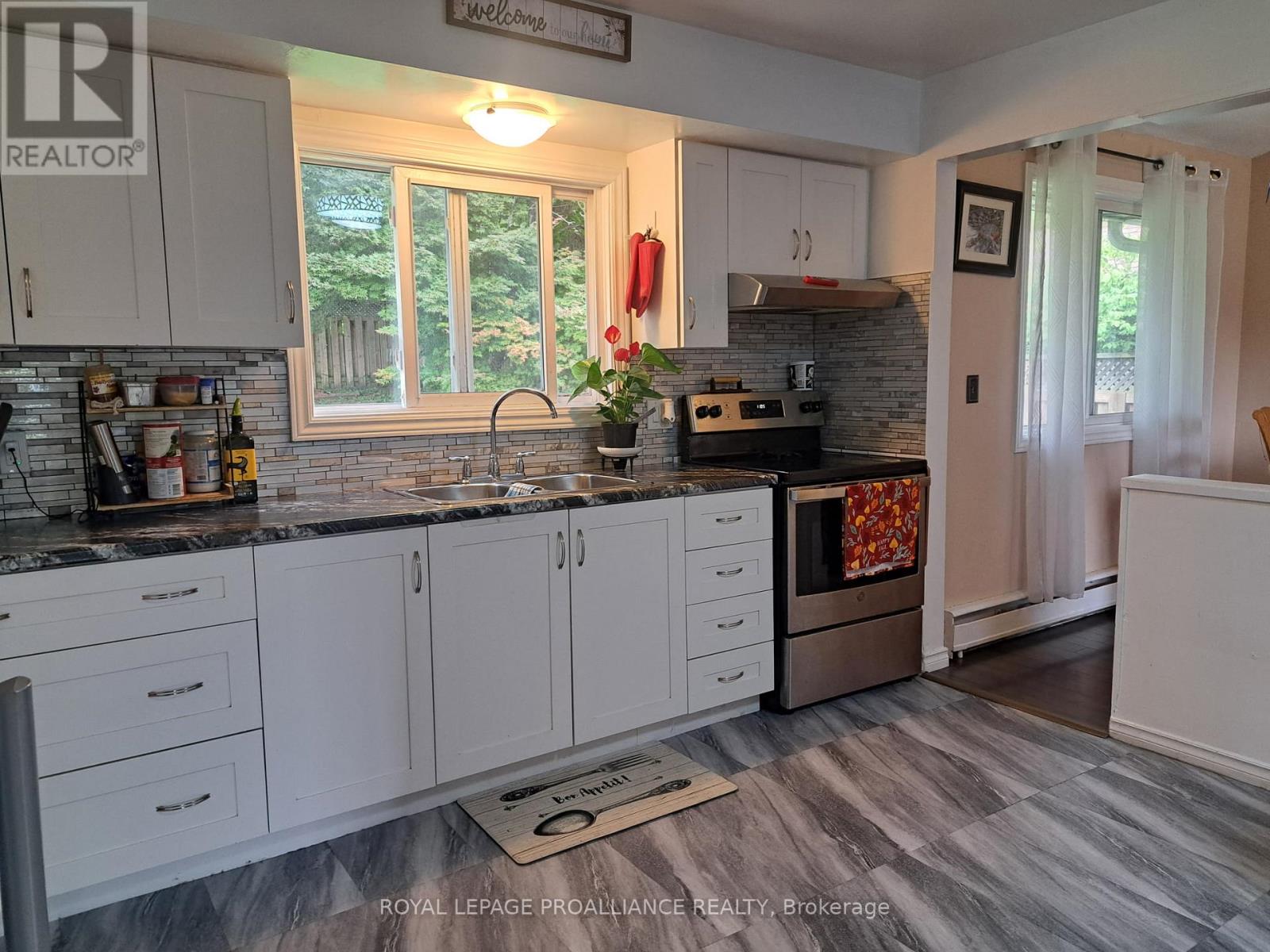 18 Convay Crescent, Brockville, Ontario  K6V 5A1 - Photo 12 - X12410056